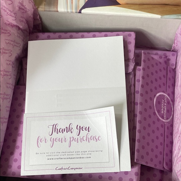 Mix & Match Embossing Folders Kit - Yellow and Pink - Picture 4 of 4